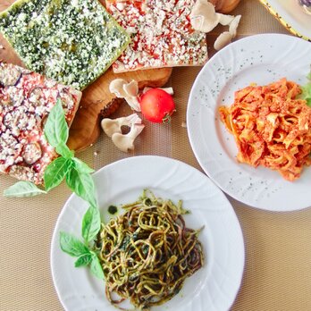 冷製パスタ＆有機野菜の天然酵母ピザセット＜パスタ2食、ピザ3食入＞の画像
