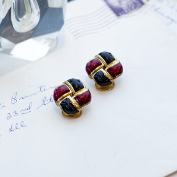 Mode earrings in red and blackの画像