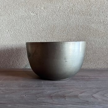 真鍮製の砂鉢の画像