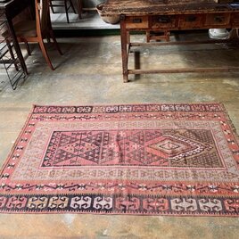 vintage rug　OLD KILIM ミフラープデザインの画像